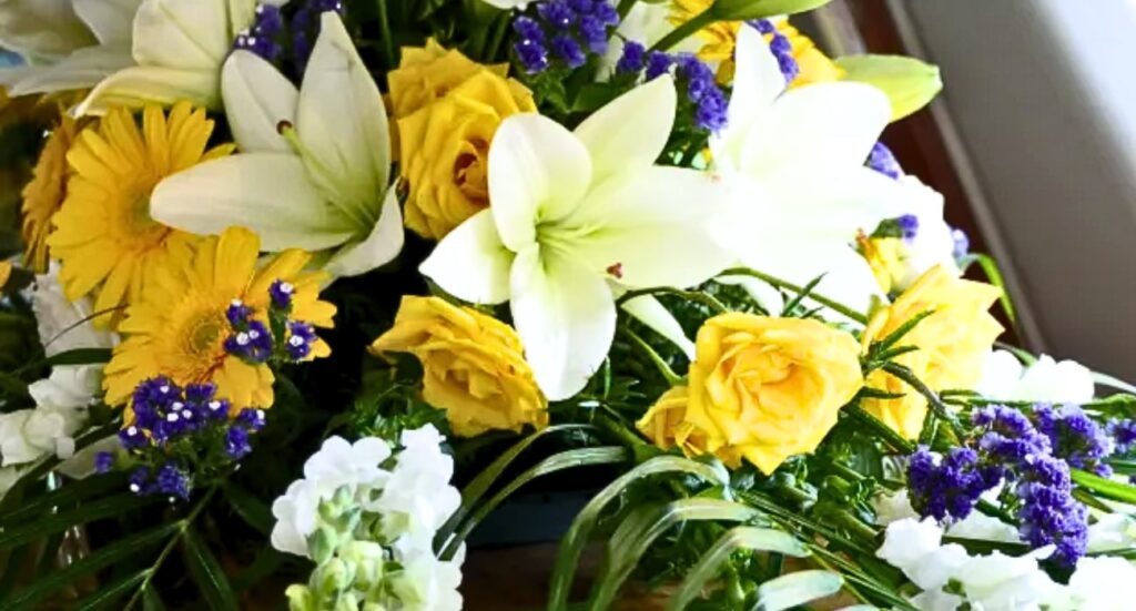 What Type Of Flowers For Sympathy